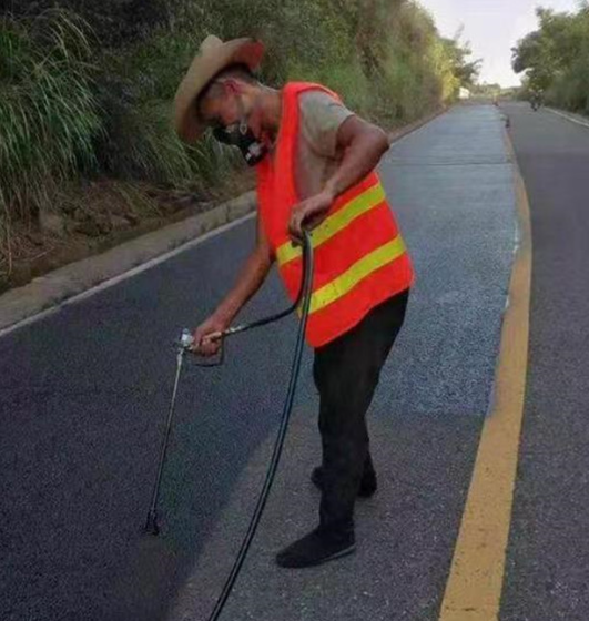 昌都路面喷涂翻新彩色步道施工方案